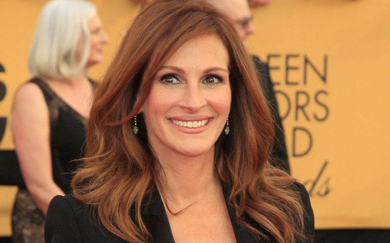 julia roberts age net worth career